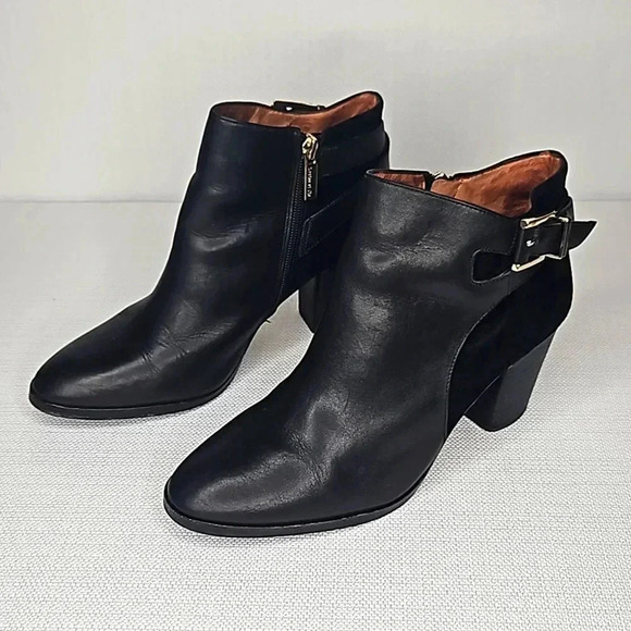 Louis et Cie Women's Black Leather Zip Up Suede Ankle Boot with Buckle Size 8.5 - Picture 1 of 16